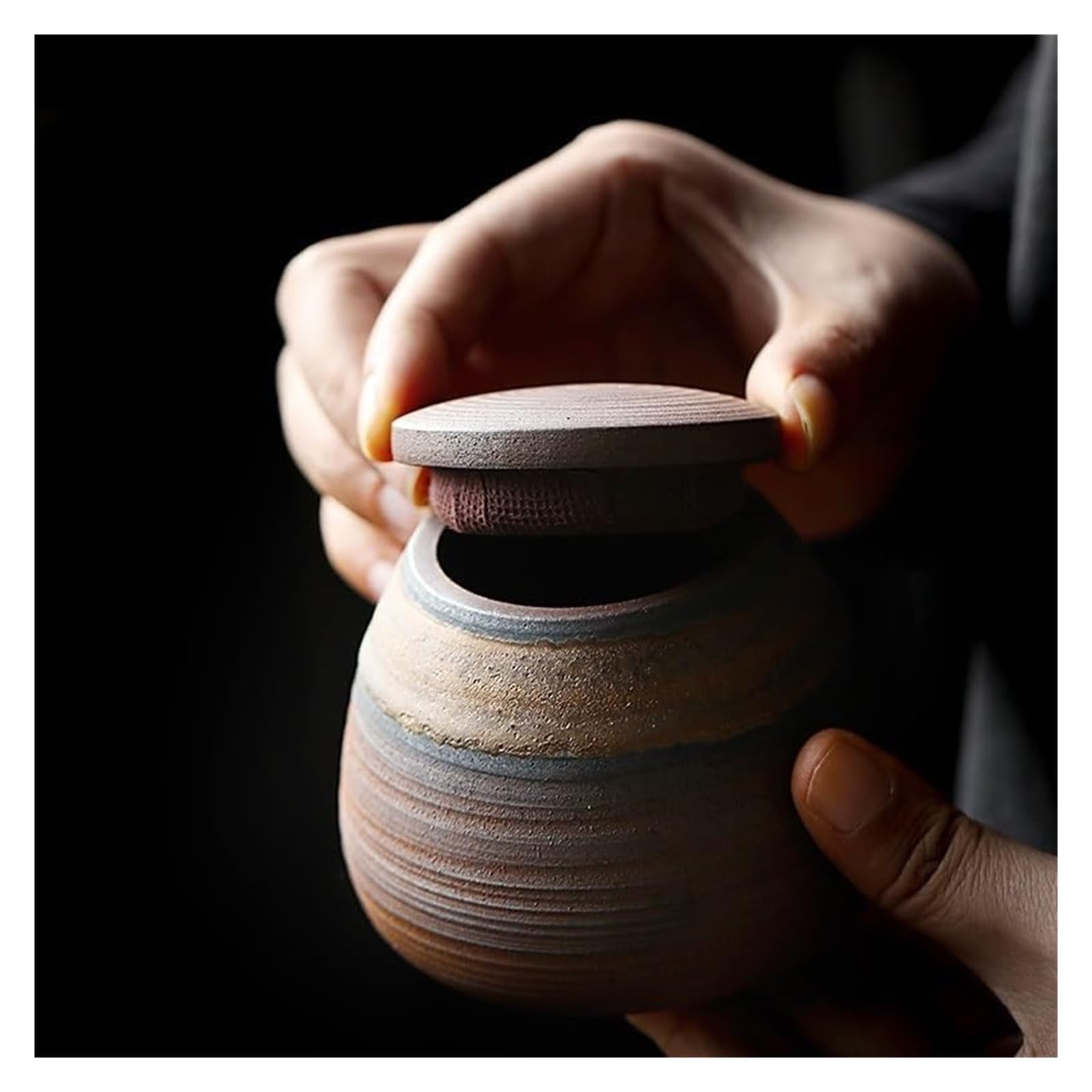 Handgefertigte Teedose aus Keramik – minimalistisches Zen-Design mit Ascheglasurstreifen, verschließbare Aufbewahrung for die Frische von losem Tee