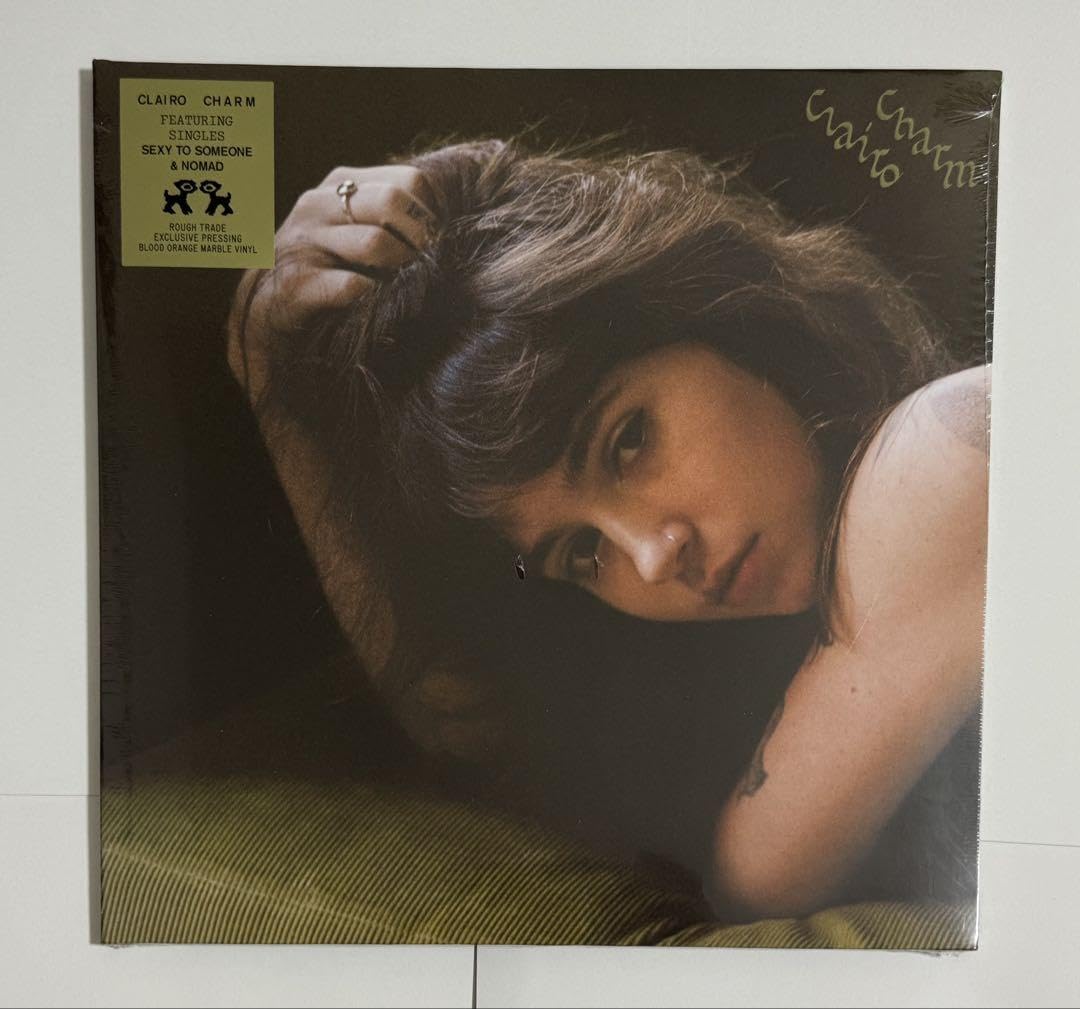 Clairo　Charm　レコード　ブラッドオレンジマーブル盤 Amazon.co.jp: Clairo Charm レコード ブラッドオレンジマーブル