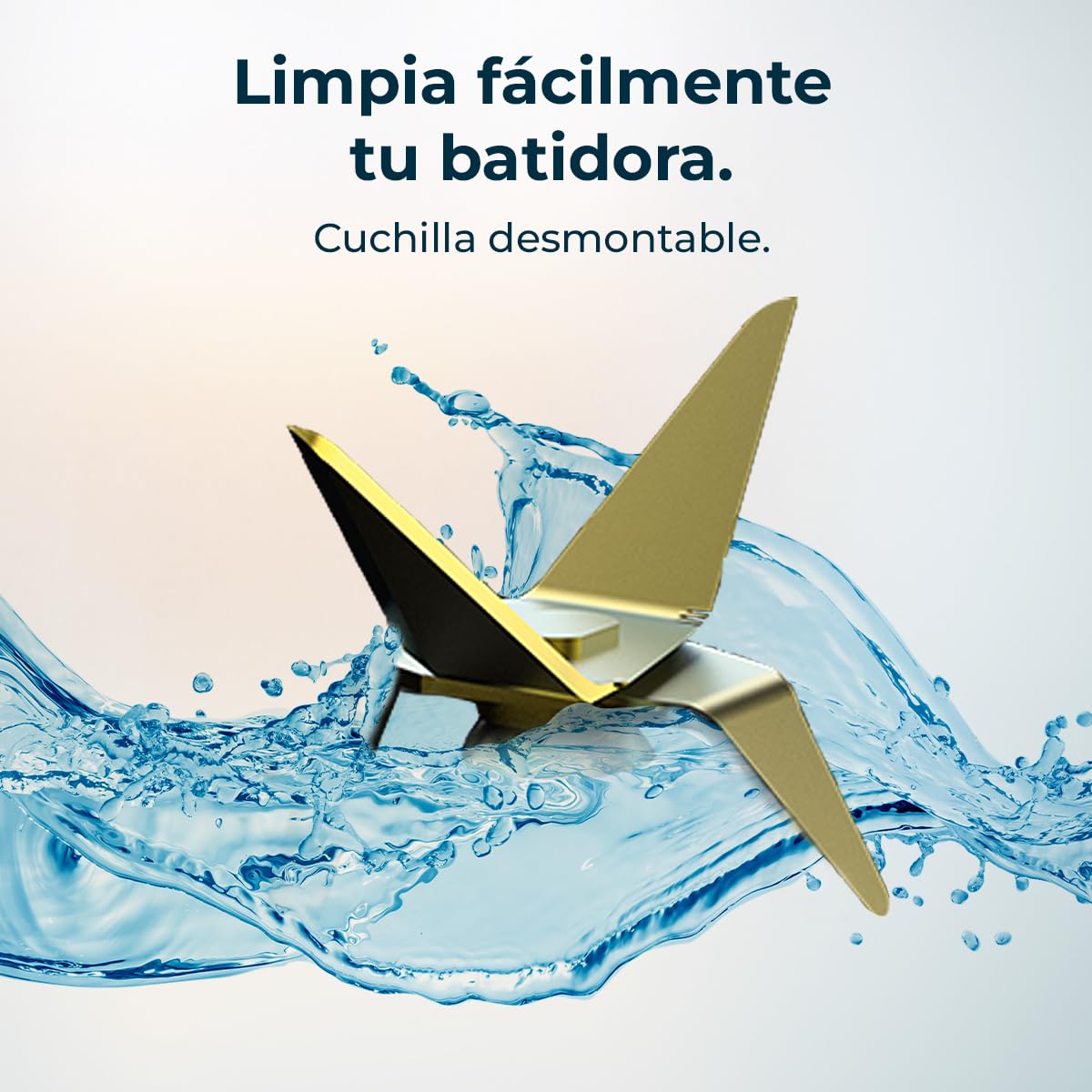 Cecotec Batidora de Vaso Individual Power Titanium 900 ProGo Hand Juice. 900W, 4 Cuchillas Titanio, Pica Hielo, Botella Sport 570ml, Agarre Ergonomico, Tapón Plegable, Asa de Silicona