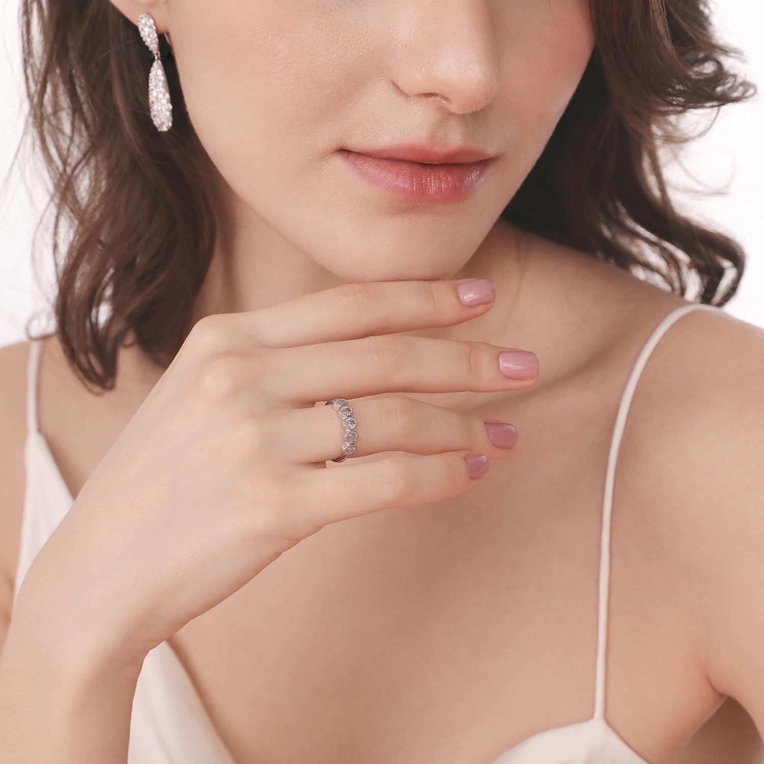 Anillo de Diamante Ovalado Meissa para Mujeres y Niñas, Anillo de Compromiso de Plata de Ley 925, Anillo de Promesa, Banda de Eternidad Apilable de Circonita Cúbica, Tamaño Ajustable 4.5-18.5