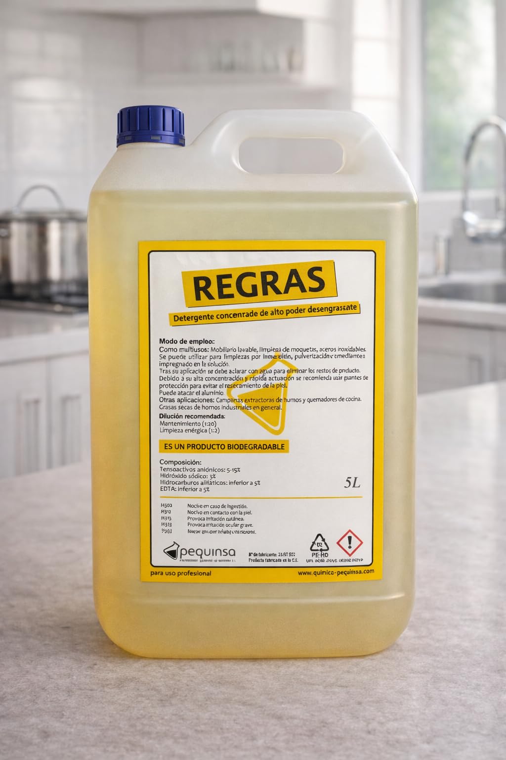 Desengrasante concentrado enérgico biodegradable. Envase de 5 litros.
