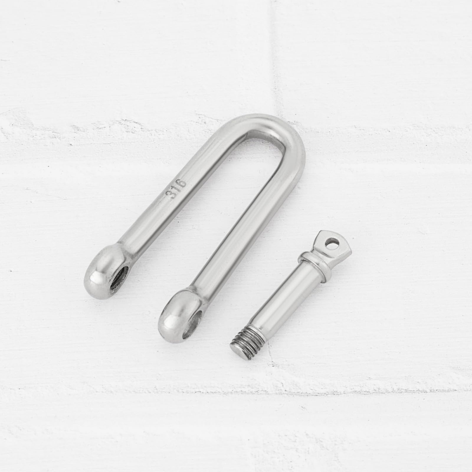The Lord of the Tools 4 Pièces Manilles en D de 8 Mm en Acier Inoxydable 316 de Forme Longue avec œillet pour Sports Nautiques Jardin Aménagement Paysager Activités de Plein Air et de Camping