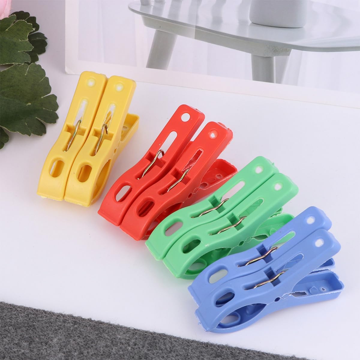 40pcs Plastic Windproof Clothespins with Strong Grip for Clothes Pants