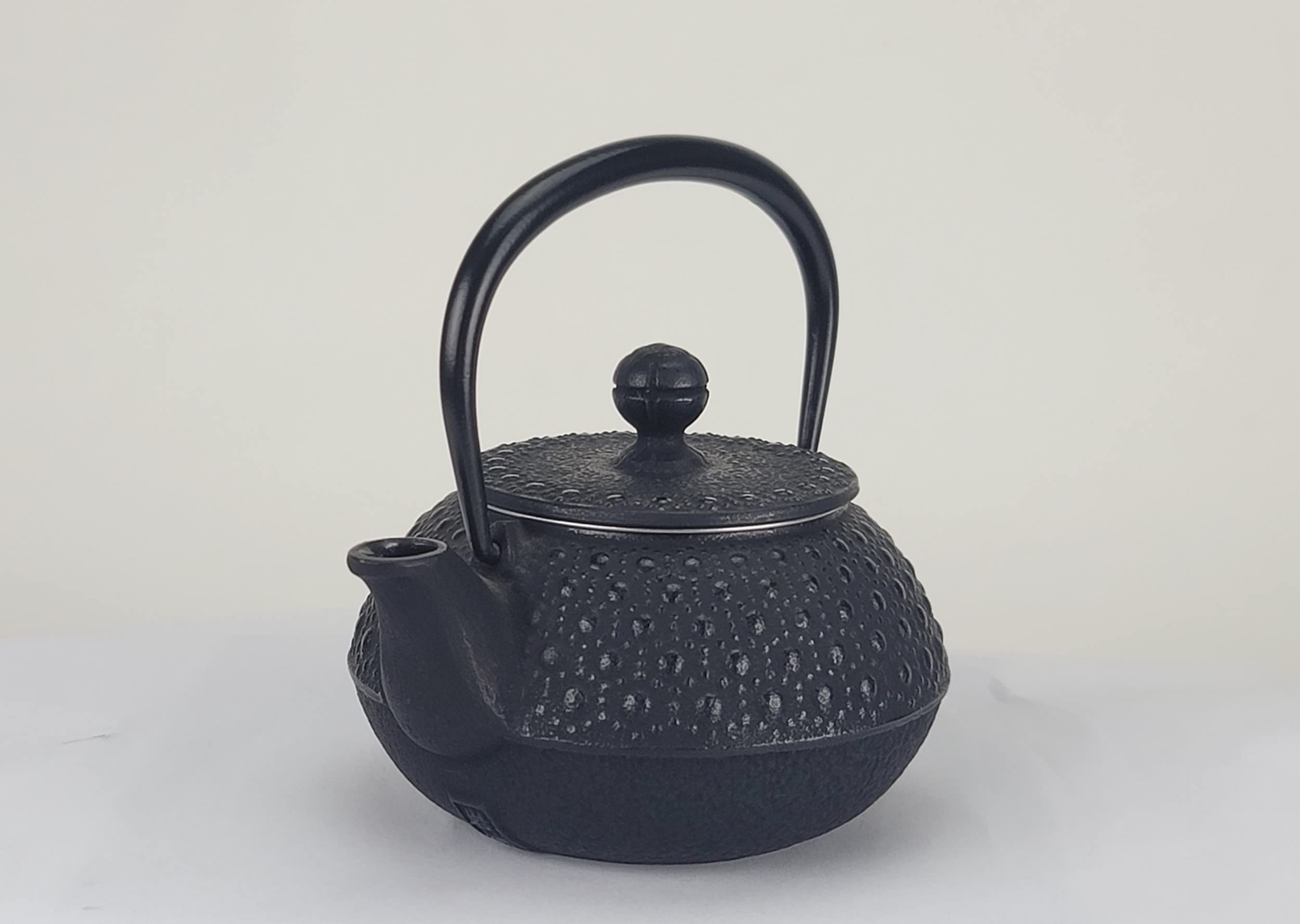 Amazon｜岩鋳 Iwachu 急須 3型亀甲 黒 0.32L 内面・蓋裏ホーロー