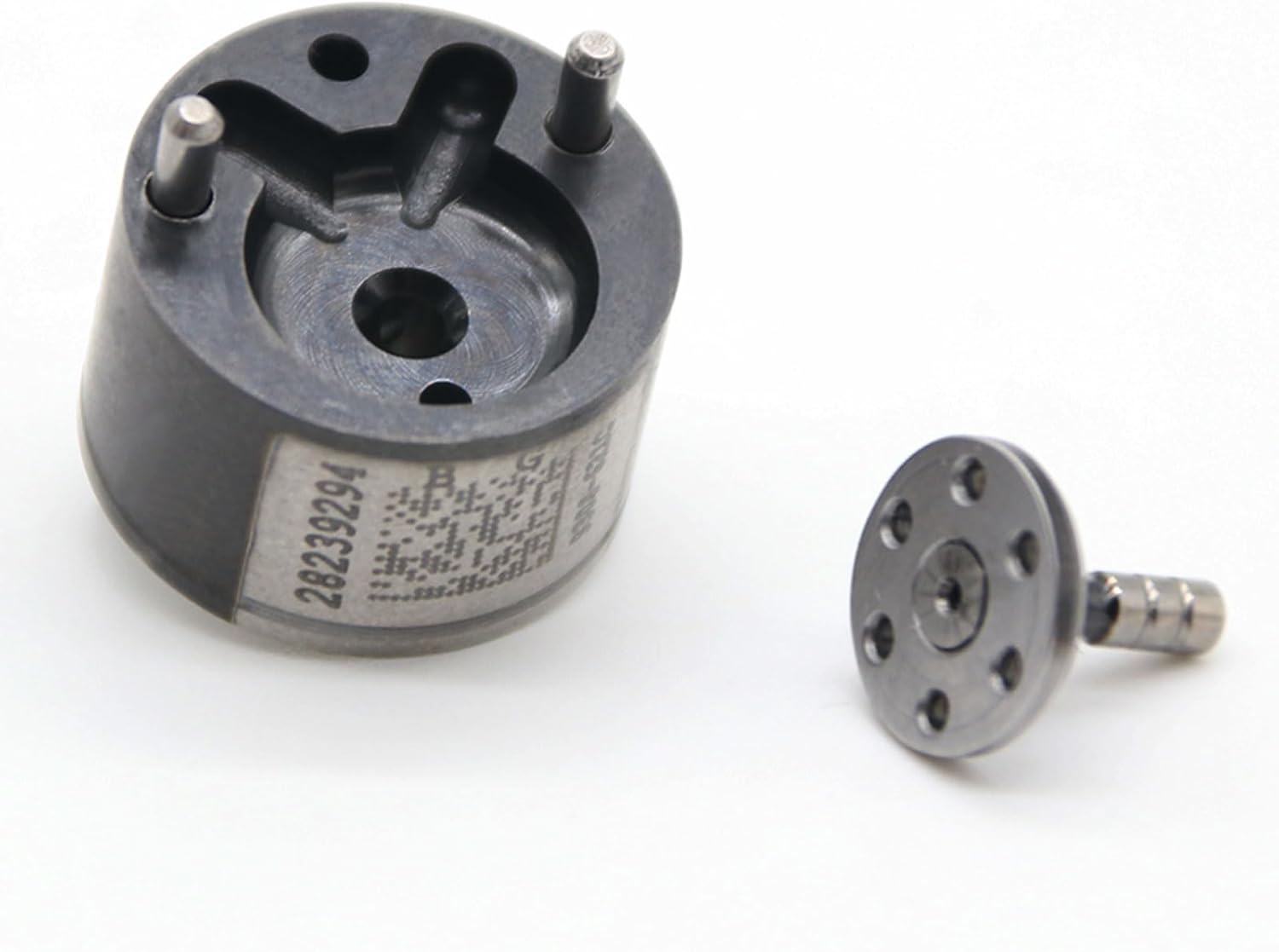 9308-621C 28538389 Diesel Injector Control Valve 28239294 28440421 Fuel Injection Nozzle Valve Set 9308Z621C for Delphi Sprayer