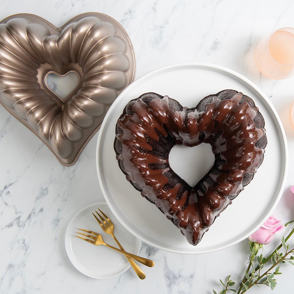 Nordic Ware 55548 de Aluminio Fundido Corazón Elegante Bundt Pan [Cocina] (japón importación)