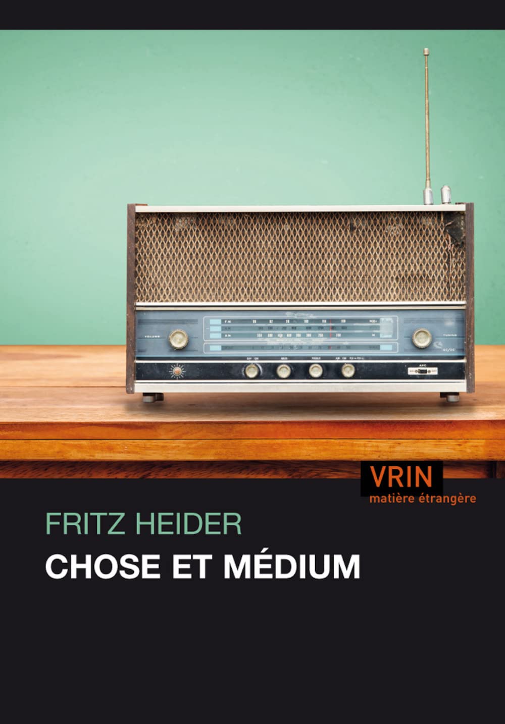 Chose Et Medium (Matiere Etrangere) (French Edition)