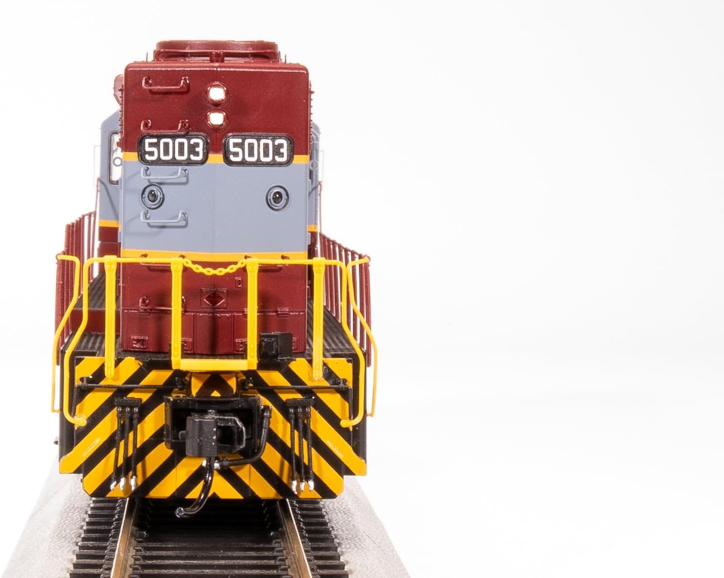 Broadway Limited 8888 EMD GP35, CP 5010, Maroon & Gray, Paragon4 Sound/DC/DCC, HO Scale