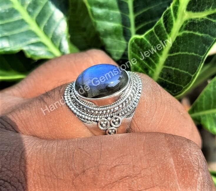 Natural Labradorite Ring, Blue Flash Ring, Oval Stone ring, Wedding Ring, Engagement Ring, December Birthstone Ring, Wide Ring, Handmade Ring, Natural Labradorite Ring, Birthday Gift Ring
