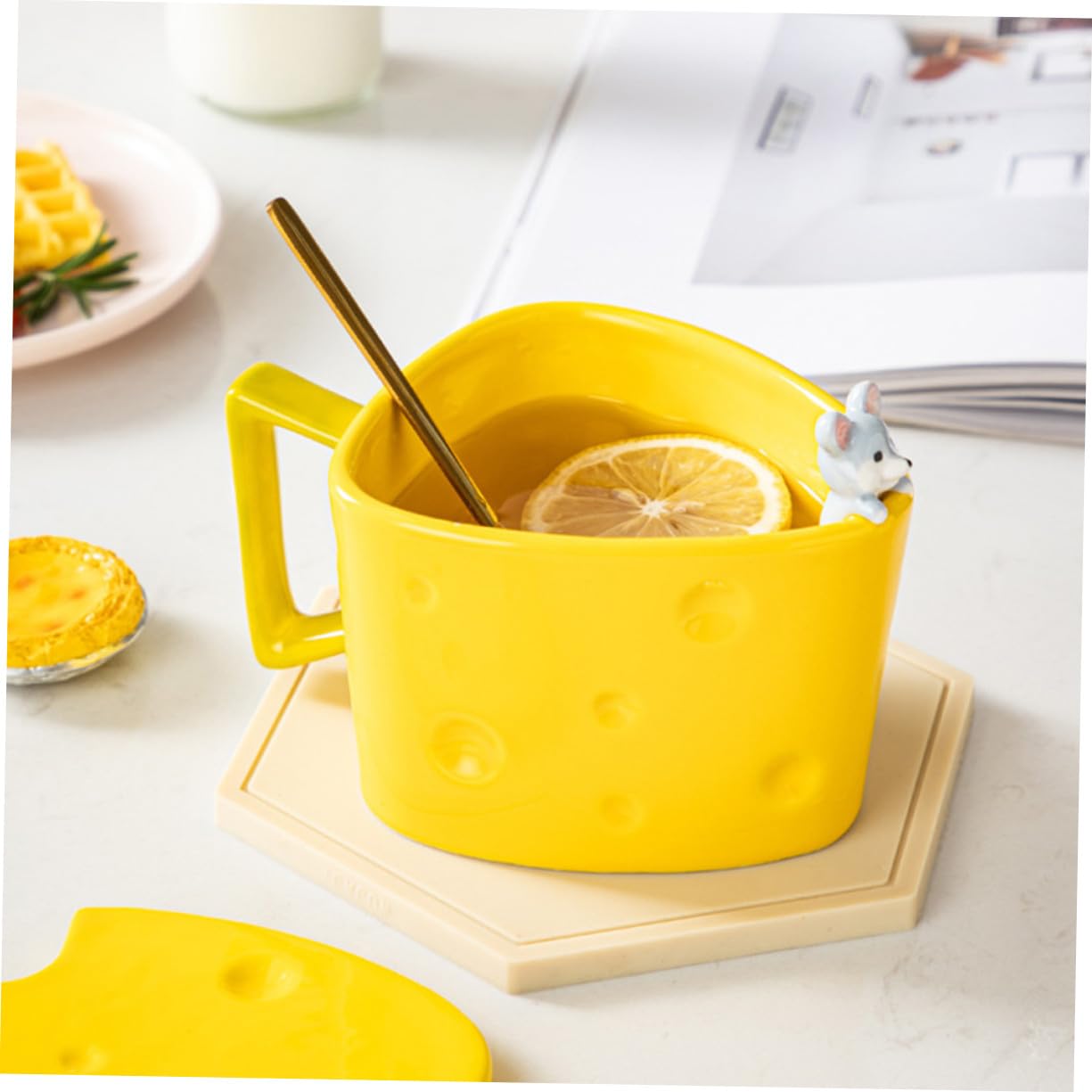 Keramik Kaffeetasse Käseform mit Löffel Kleine Milchhalter Tasse für Kaffee Joghurt Vielseitig Hitzebeständig Platzsparend für Frühstück und Alltag