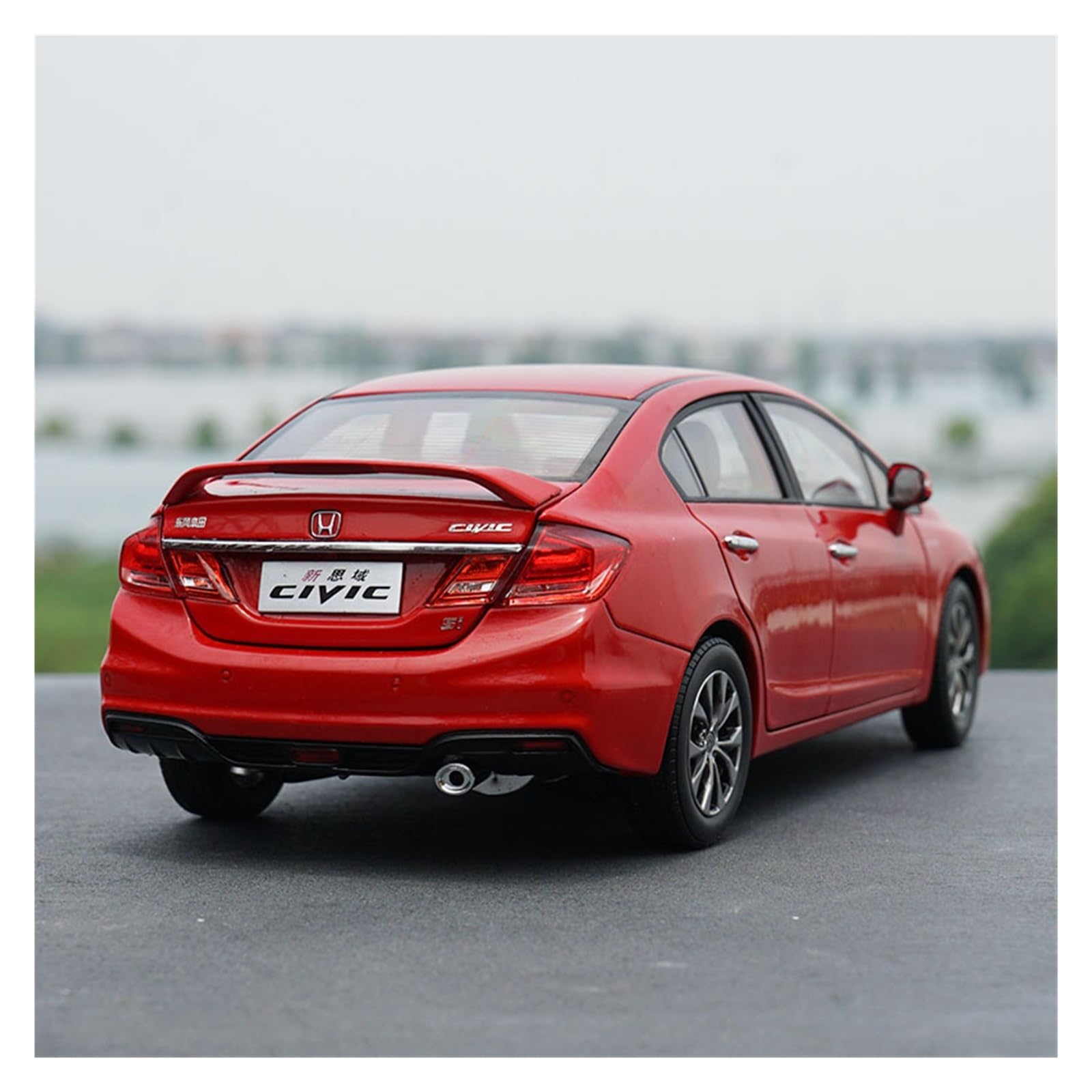 Amazon.co.jp: ミニカー スケールモデルカー 1:18 スケールホンダ