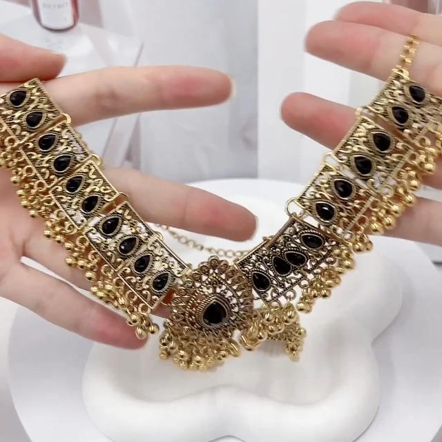 Amazon.com: Indian Wedding Bridal Traditional Bohemian Jewellery