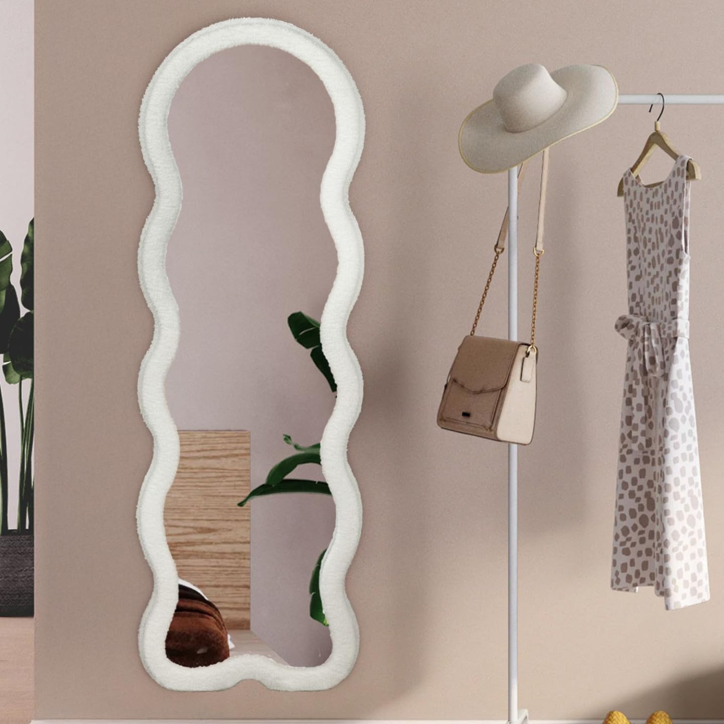 IDMarket - Miroir Vague en Tissu Bouclette crème 150 x 50 cm
