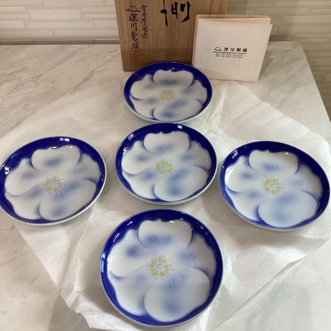 深川製磁 宮内庁御用達 桜型睦皿 5枚セット Amazon | 宮内庁御用達 深川製磁 スノーローズ小皿揃5枚組 | ノー