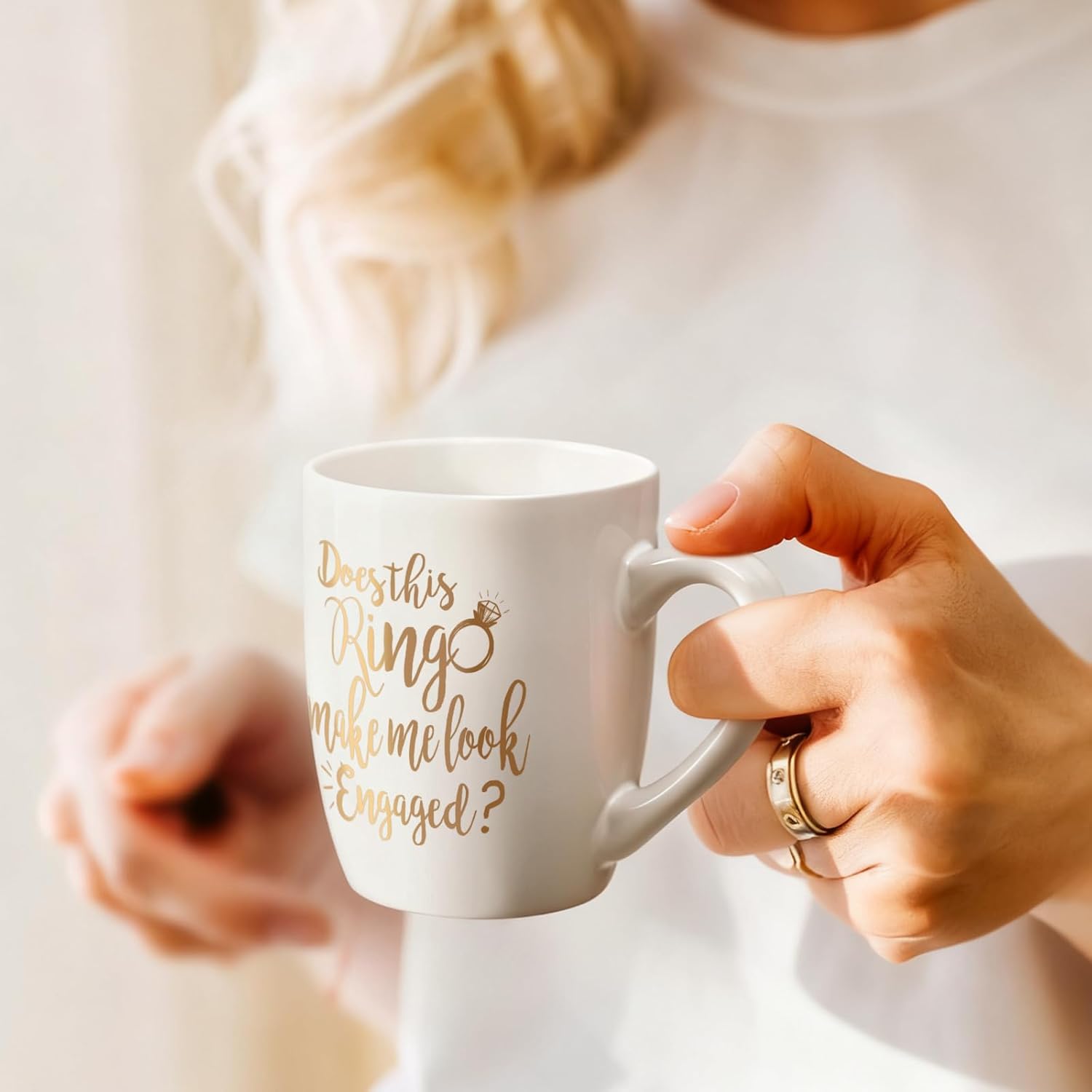 Maustic Engagement Gift Does This Ring Make Me Look Engaged Coffee Mug Funny Mug Novelty Coffee Mug Gift for Women Men Engagement Anniversary Birthday Christmas - Image 4