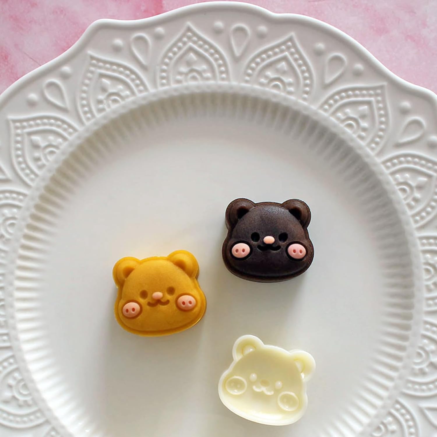 Creative Bear Designs Baking Mold for Cookie Moons Cakes Food Safe ABS Materials Easy Dessert Cartoon Bear Baking Tool