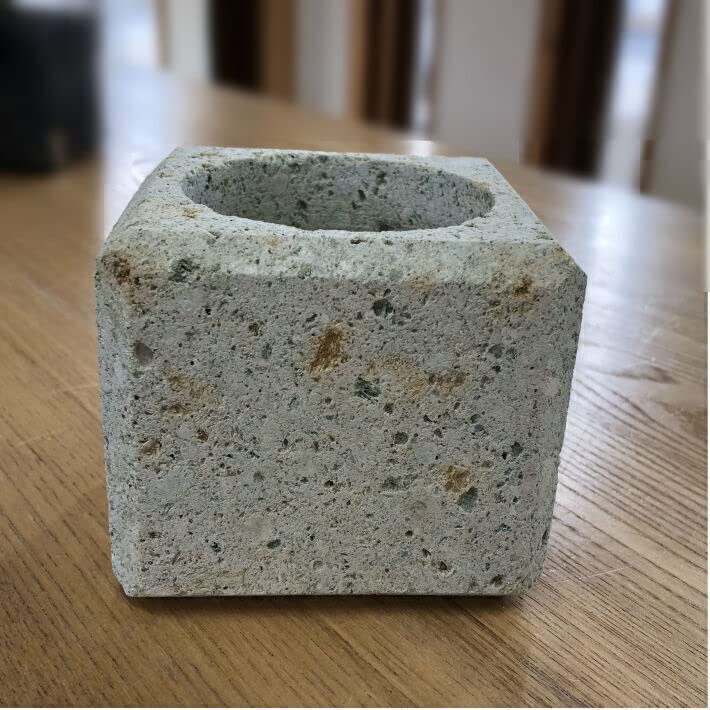 Amazon.co.jp: 大谷石 植木鉢 溶岩石 角 インテリア おしゃれ お部屋の