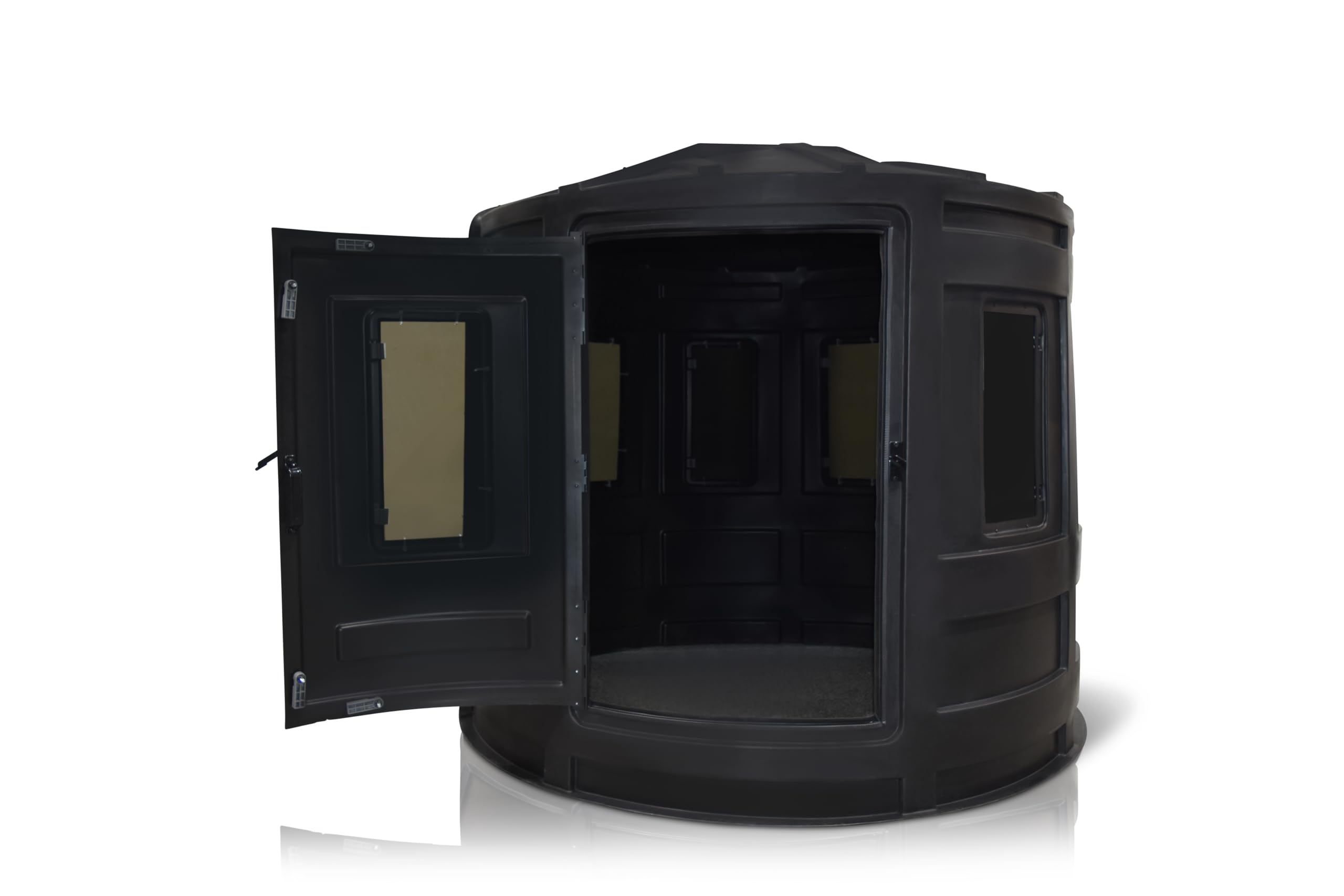 RAM 700 Hunting Blind. 84 inch Diameter with a 75 inch Interior Height and 9 10x24 Vertical Tinted Windows