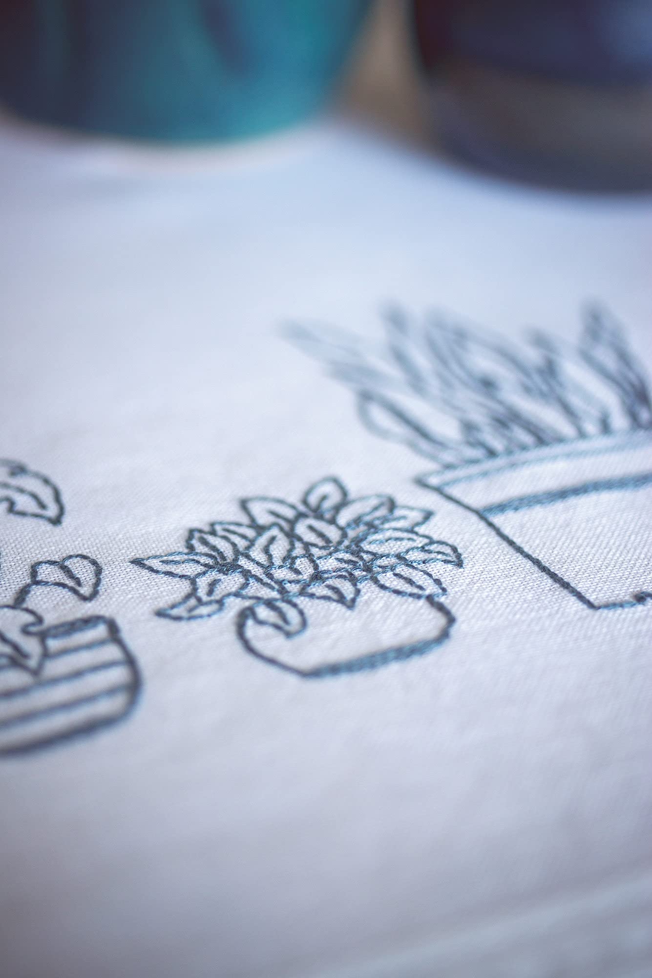Vervaco stamped satin stitch kit tablechloth ""Zimmerpflanzen"", 80x80cm, DIY