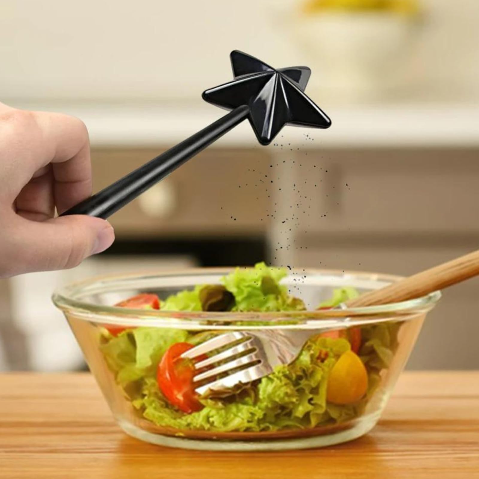Lot de 4 Salière Et Poivrière,Salière et Poivrière en Forme d'étoile,Salière Et Poivrière À Baguette Magique,Distributeur pour Assaisonnement avec Baguette Magique,pour Cuisine Décoration de table