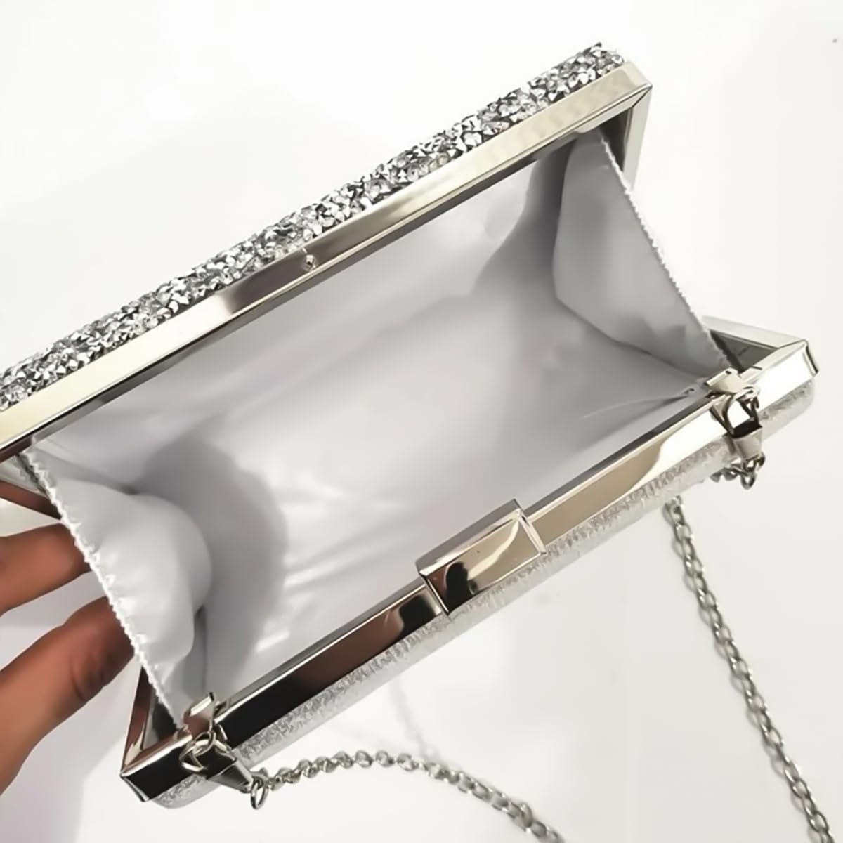 Bolsa Clutch Festa Feminina Prata Full Diamond Estilo Hip-Hop Mão Ombro Transversal Com Correntes Removíveis em promoção! Veja a oferta e mais achadinhos de Bolsas 9 Hoje é o melhor dia para comprar Bolsa Clutch Festa Feminina Prata Full Diamond Estilo Hip-Hop Mão Ombro Transversal Com Correntes Removíveis com aquele preço maroto! Promoção! Aproveite a oferta! 9