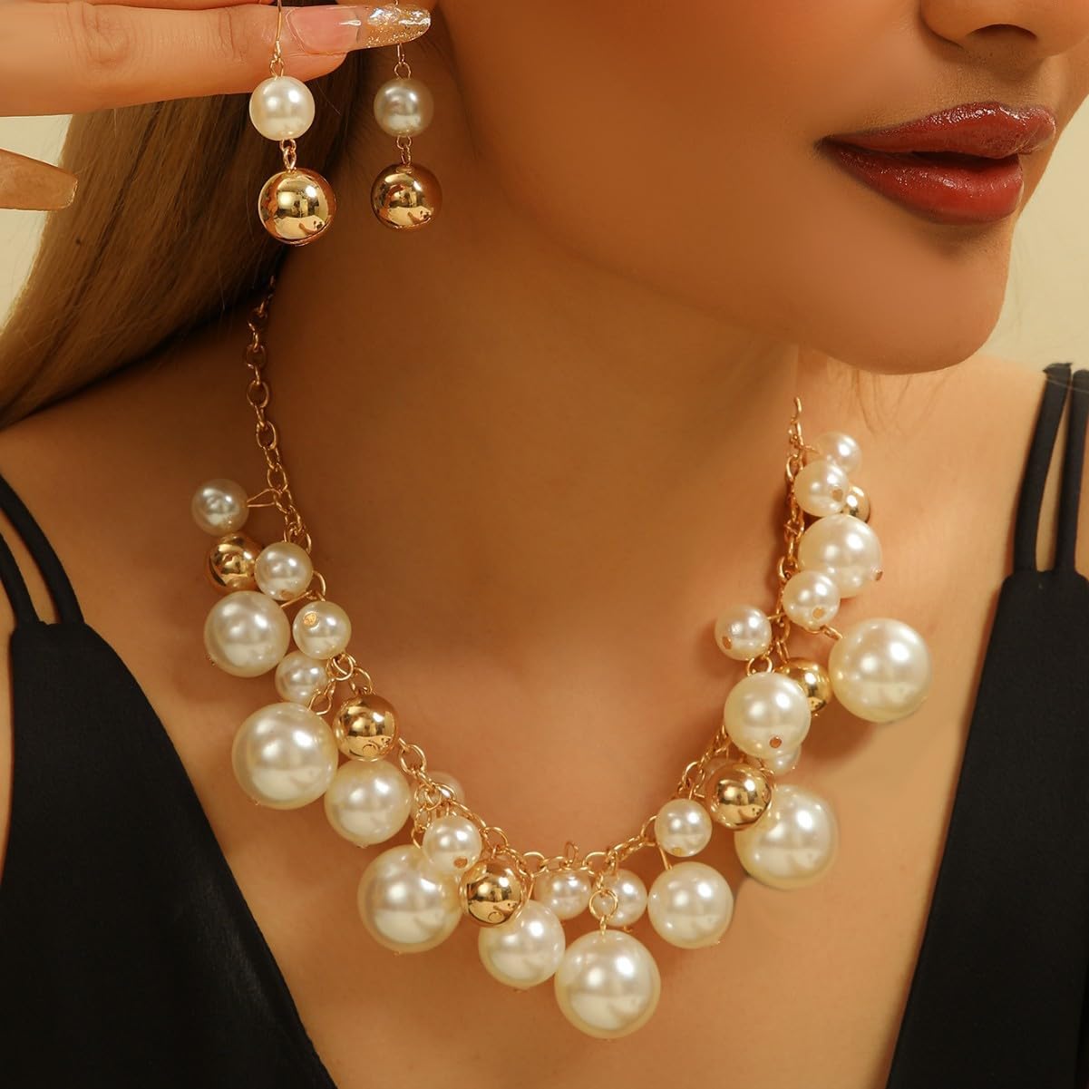 Elegant White And Golden Pearl Cluster Statement Chunky Necklace and Earrings Set for Women, Fashion Jewelry set, Elegant Bridal, Evening Wear