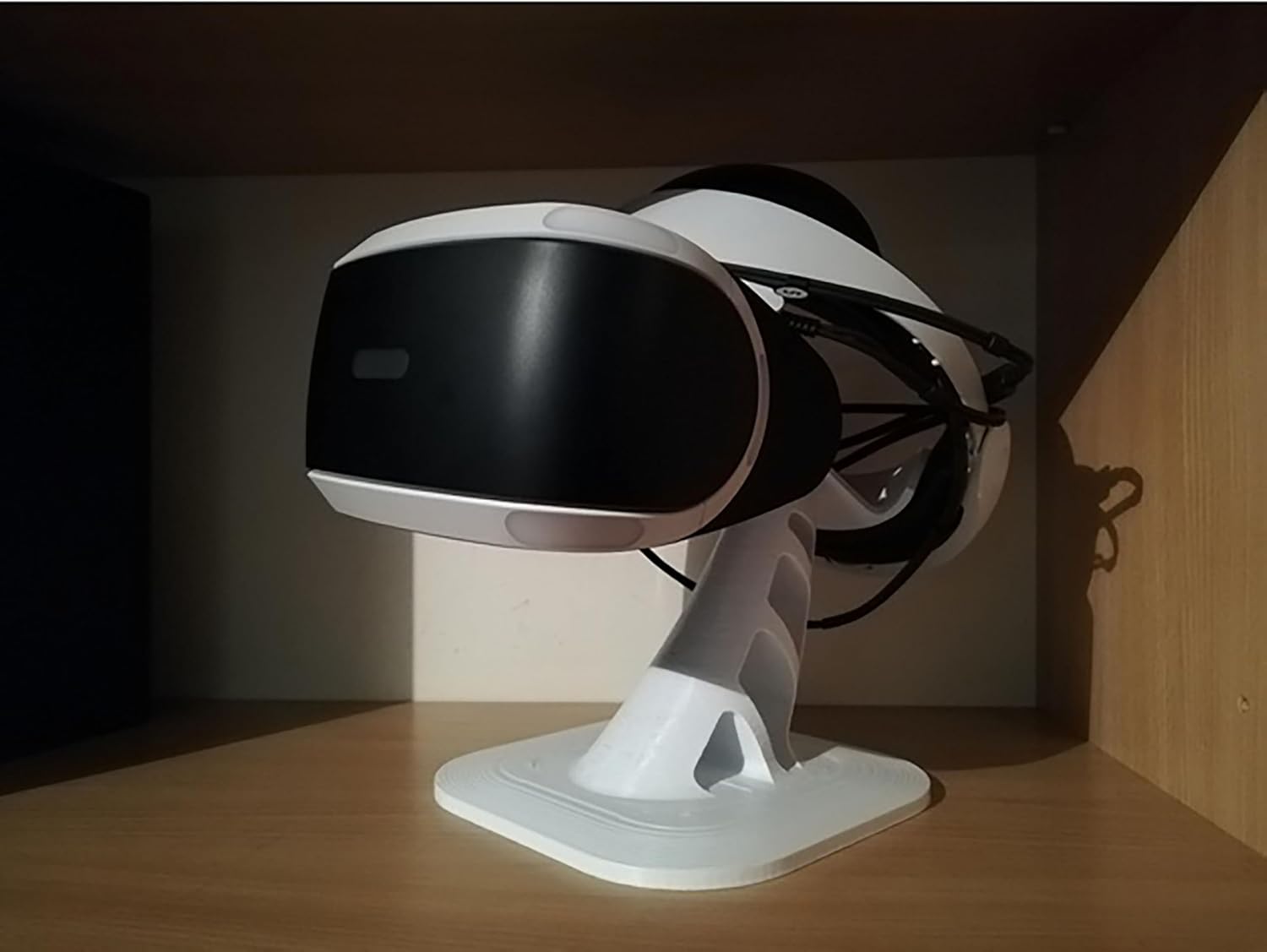 VR Headset Stand Charging Dock Mount Stand for Sony PlayStation VR/PSVR1/PSVR2/Oculus Rift S, Virtual Reality Display Holder Accessory (Yellow)