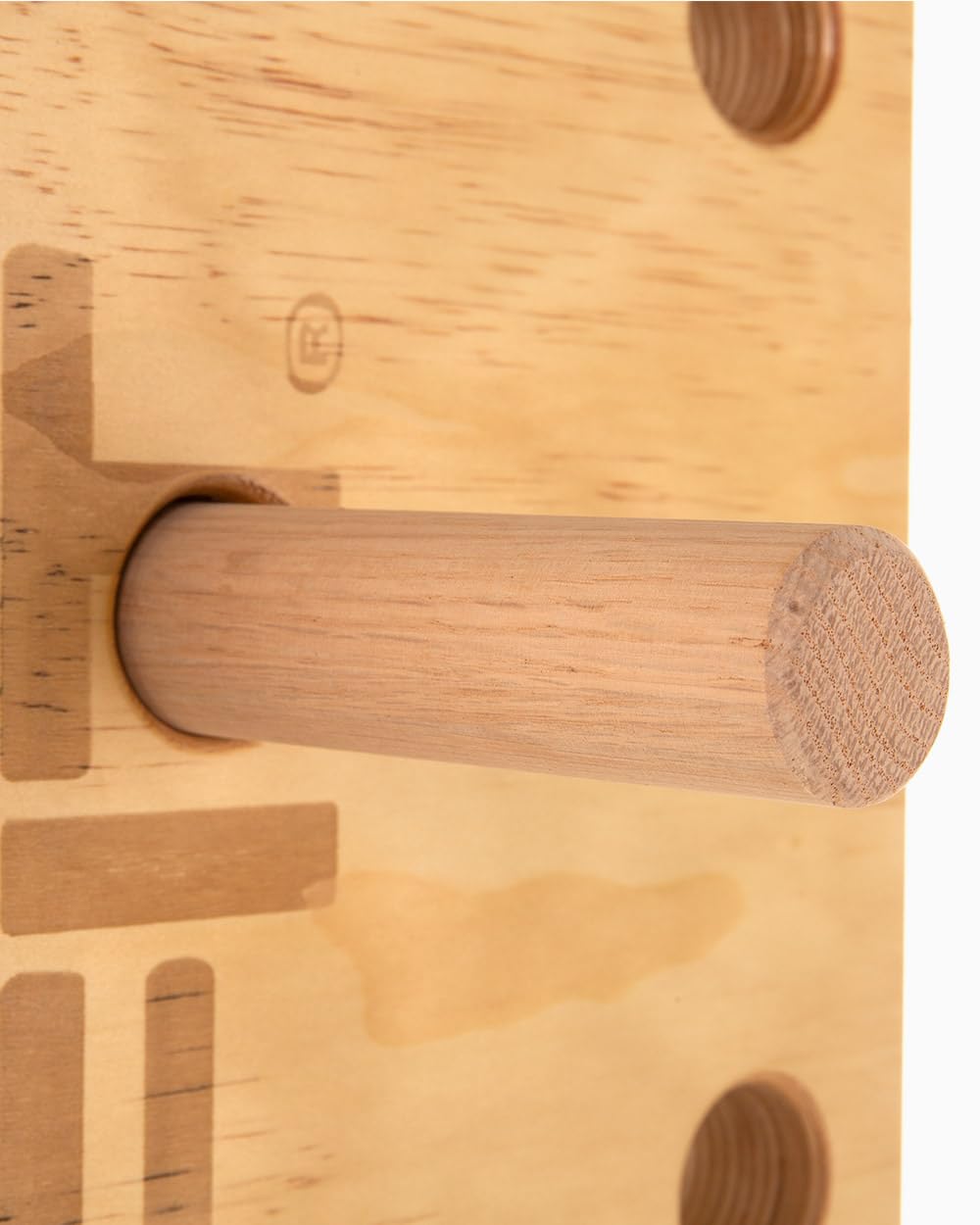 BOOMFIT Peg Board 240cm | Tablero de Escalada para Crossfit y OCR | Entrenamiento de Fuerza y Tracción Vertical para Atletas y Escaladores