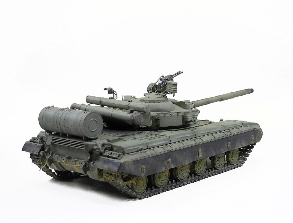 Amazon | トランペッター 1/35 ソビエト軍 T-64 主力戦車 Mod.1981