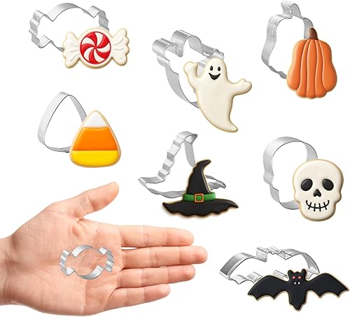 Foose Cortadores de galletas de Halloween, juego de 7 piezas Ghost de 1.5 pulgadas, acero estañado, Estados Unidos