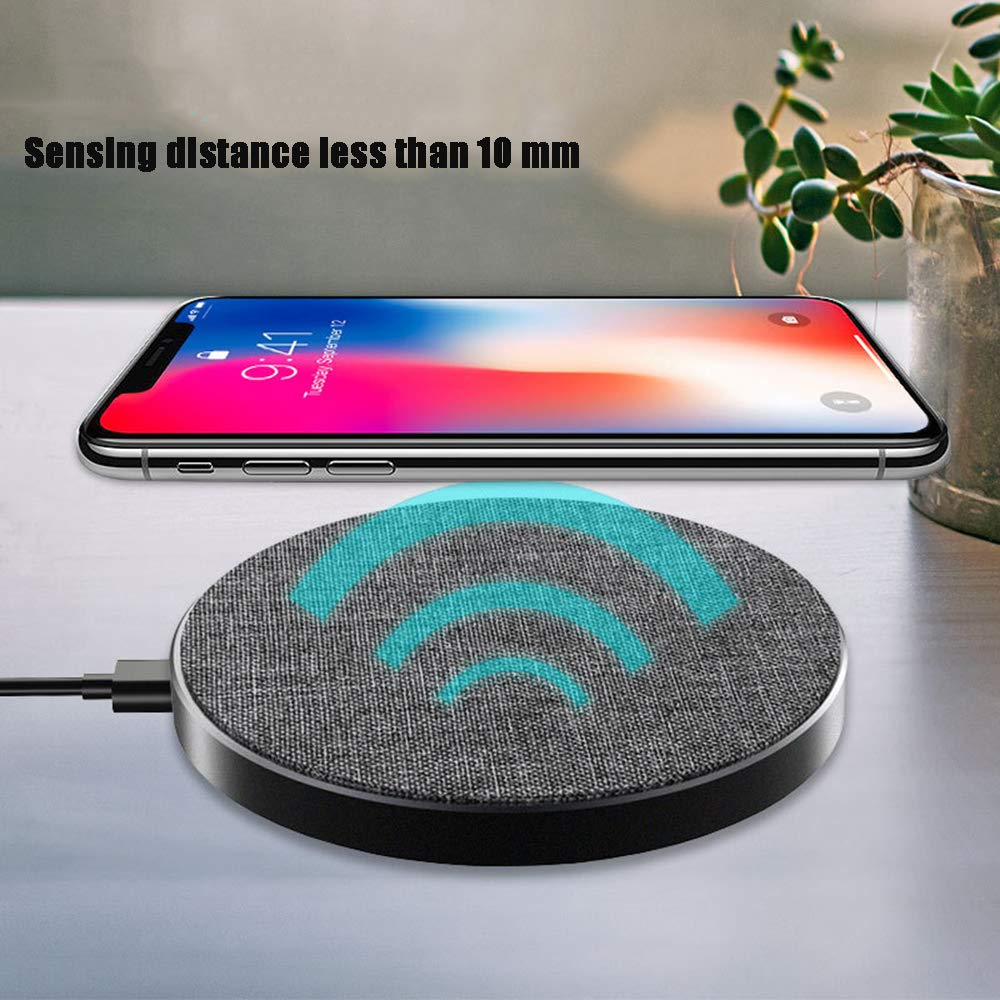Caricatore Wireless Rapida Adattatore QC 3.0, Ricarica Wireless Veloce Qi Quick Charge 3.0 da 7,5W per iPhone XS Max XR X 8 Plus, 10W per Samsung Galaxy S9 S8 S7 Note 9/8, Black