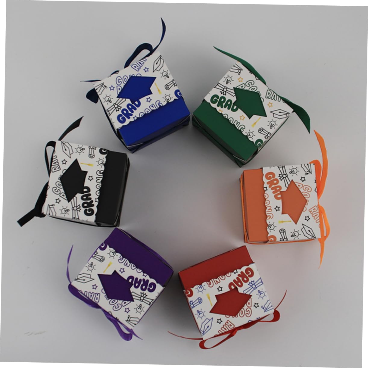 PRETYZOOM 50stücke Abschlussfeier Süßigkeitenboxen Aus Papier Für Tischdeko Und Gastgeschenke Mit Klassischen Motiven