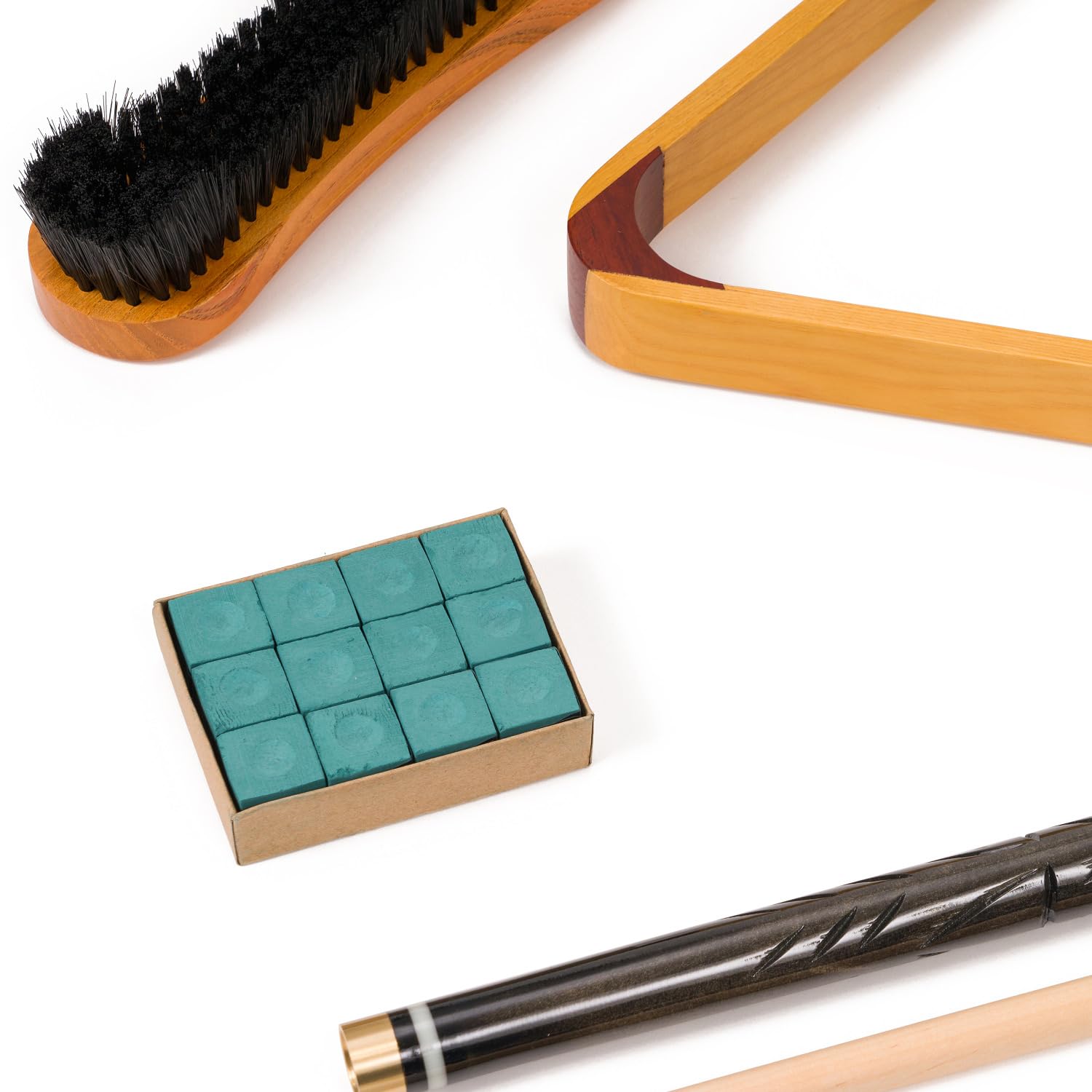 Stradivari Billard Equipment Set | Queue Set mit Kugeln, Dreieck, Kreide, Bürste und 10 Ersatzleder | Hochwertige Ausführung | Schwarz | Vielseitiges Zubehör