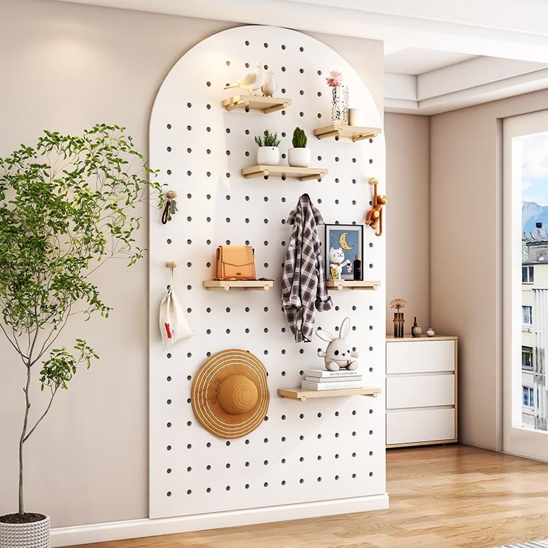 Panneau d'affichage modulaire et étagères réglables pour optimiser vos murs