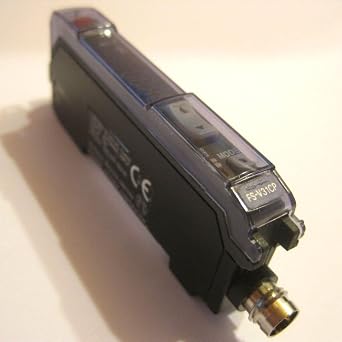 KEYENCE FS-V31CP Fiber Amplifier New