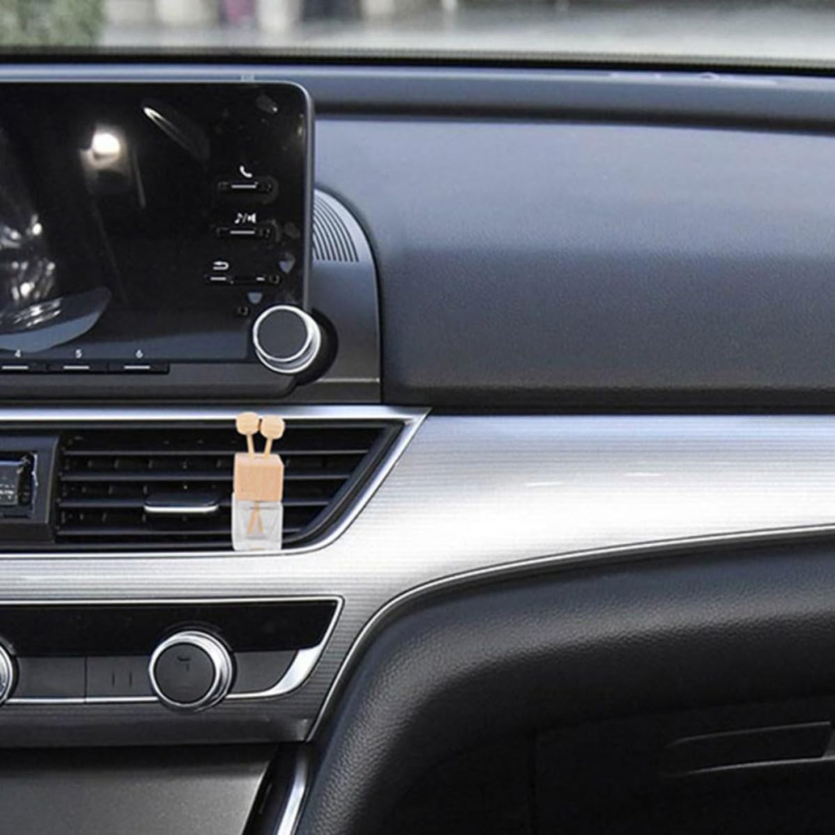 3pcs Car Aroma Diffuser Bottles Glass Body and Wooden Lid, 360 Degree Rotatable Clip Design Air Vent Fragrance Diffusers for Dashboard and Bookshelf, Refresh Air and Fatigue