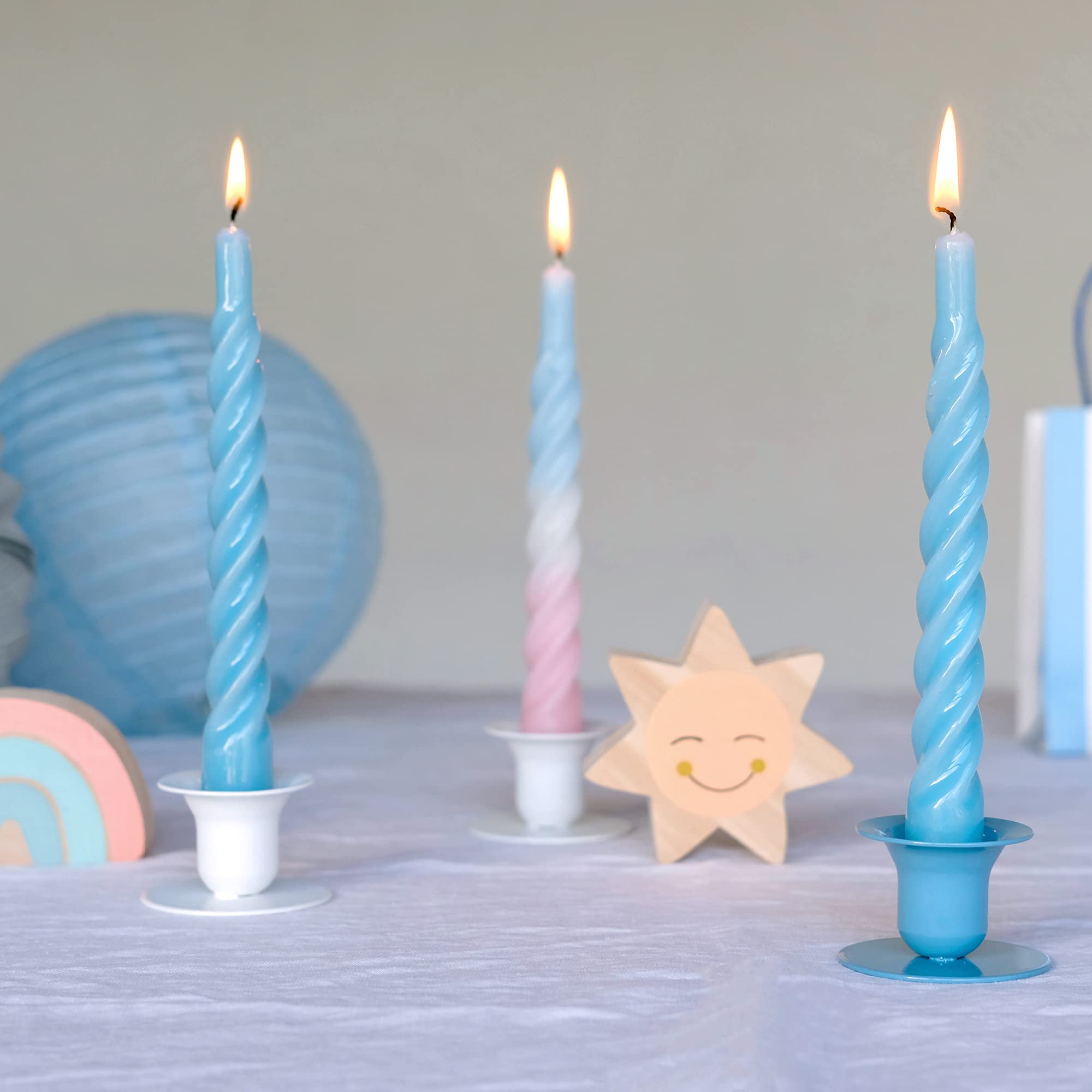 Candele With a Twist®, Made in Italy, 25 Colori Disponibili, Intrecciate Lunga Durata 5 Ore, Coniche, Laccate, Senza Profumo, Set Regalo 6 pz. 2,2 x 21 cm (Celeste)