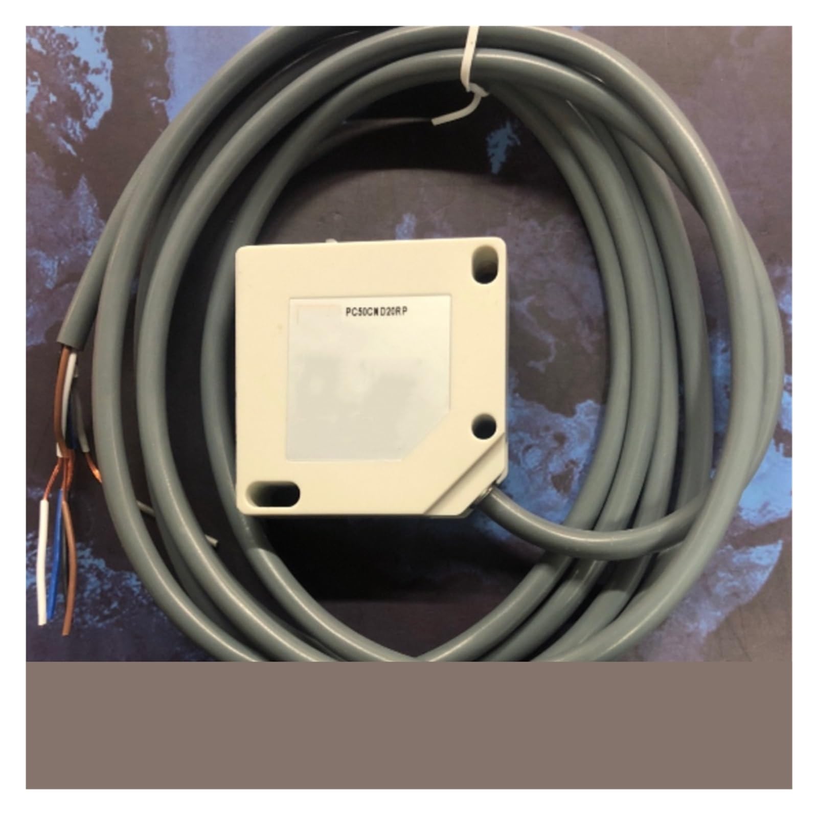 Lzikkgki One Color Pc50cnd20rp Photoelectric Switch Sensor