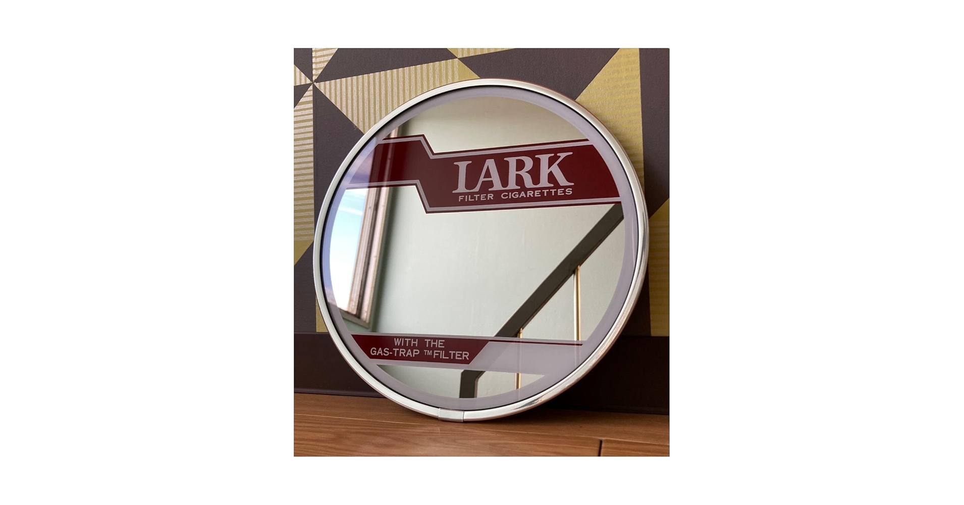 #676 LARK フィルタータバコ 壁掛け鏡 61dXMVGs8uL.jpg_BO30,255,255,