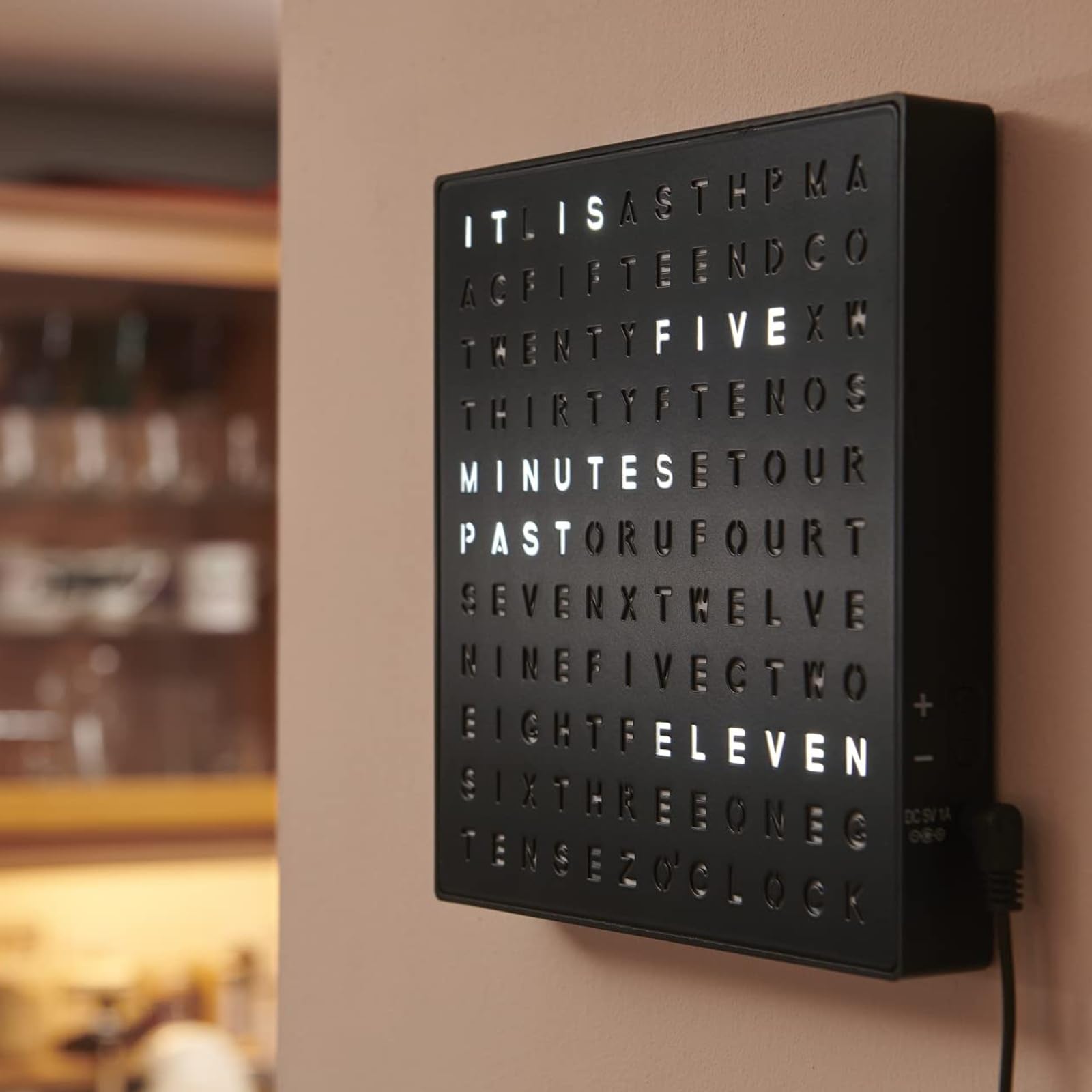 Orologio elettronico con parole, orologio elettronico da scrivania, display luminoso a LED, facile da usare, scrivania parete a doppio uso, adatto per soggiorno, ufficio(Black)