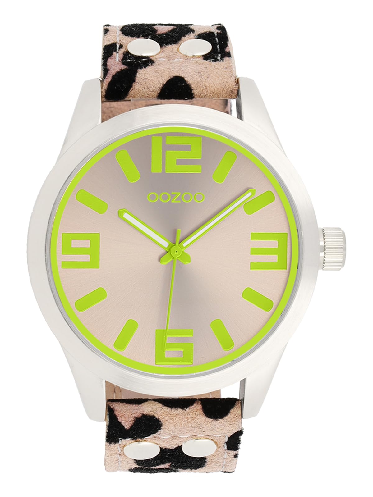 Oozoo C0902 Damenuhr für Damen, silberfarbenes Metallgehäuse, taupefarbenes Zifferblatt, Leoparden Look Armband, Japanisches Quarzwerk, Mineralglas, 46 mm