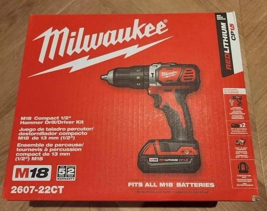 Milwaukee 2607-22CT 0.5 in. M18 Cordless Compact Hammer Drill Driver Kit