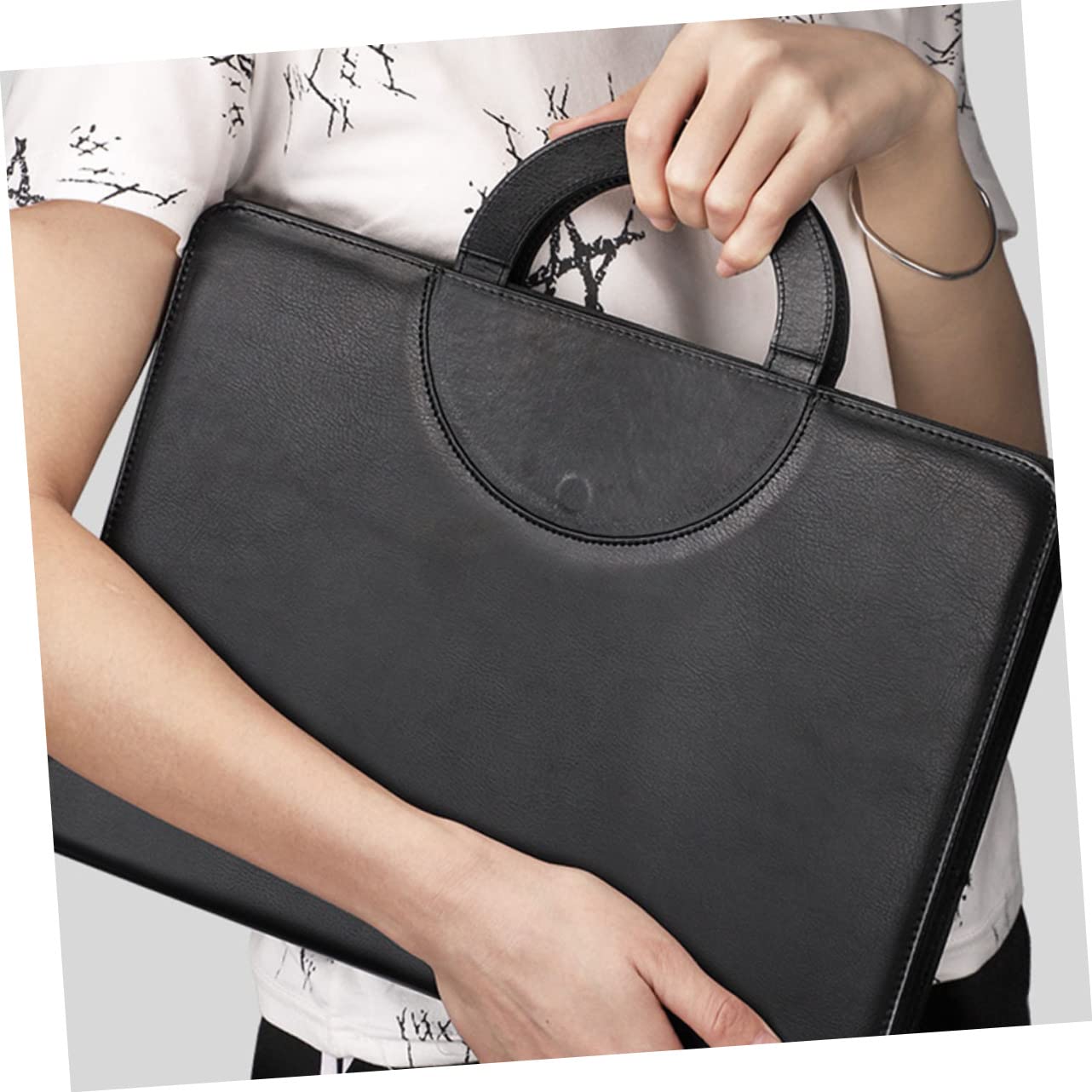 OSALADI Carpeta Portafolios con Cremallera A4 Negra de Pu para Negocios | Cuaderno A4 Incluido, Varios Compartimentos, Ligera y Elegante, Protege el Contenido y Facilita el Transporte