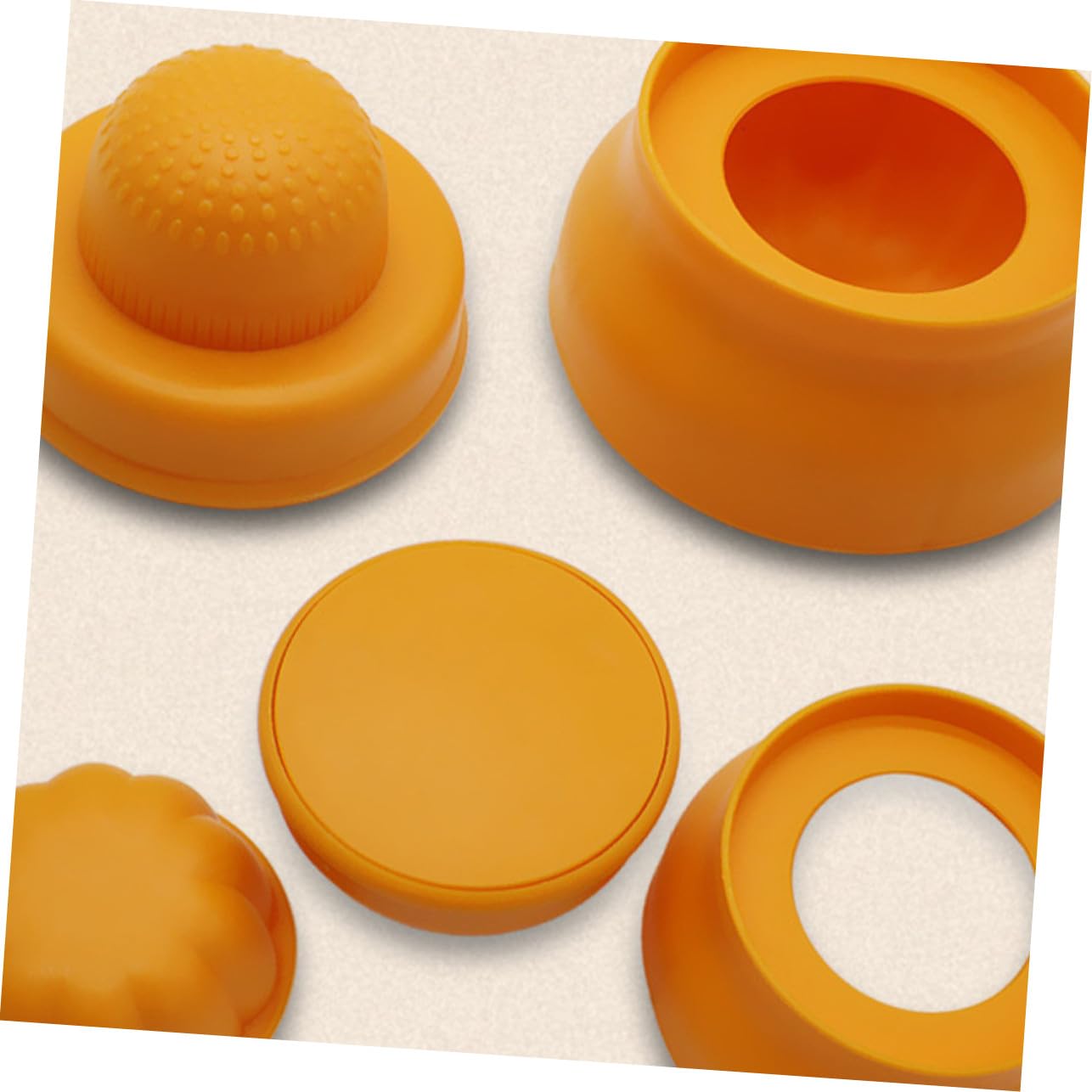 Ciieeo Stampo per Polpette di Riso e Sushi 10X10X6,5Cm in Plastica Alimentare Arancione Facile da Pulire e Usare per Ragazzo Ragazza Nella Preparazione di Dolci e Fondant