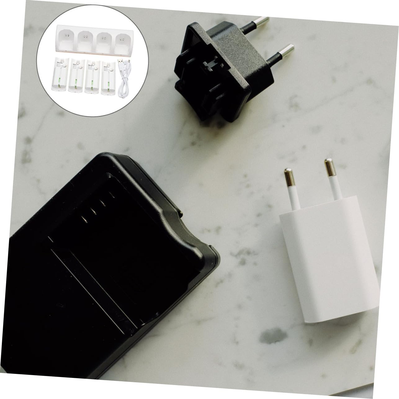 SHINEOFI Caricabatterie Slot Adattatore per Pile Materiale Plastico di Qualità Design Compatto Interfaccia USB Cavo USB Incluso