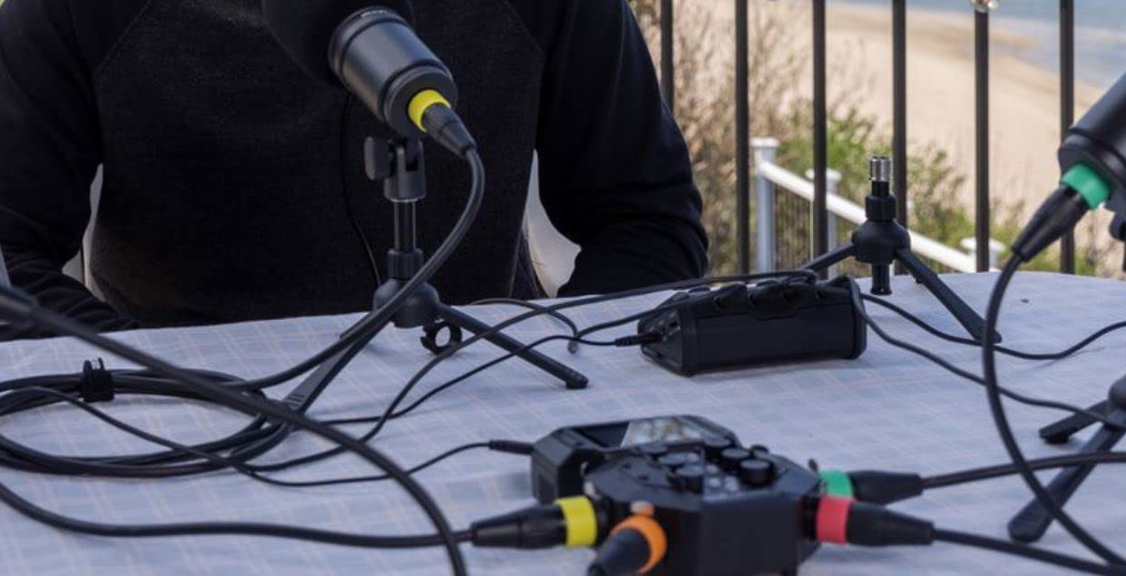 Zoom XLR-4C/CP Mikrofonkabel-Set für Podcasting & Musik – 4 farbcodierte XLR-Kabel (2,5 m)