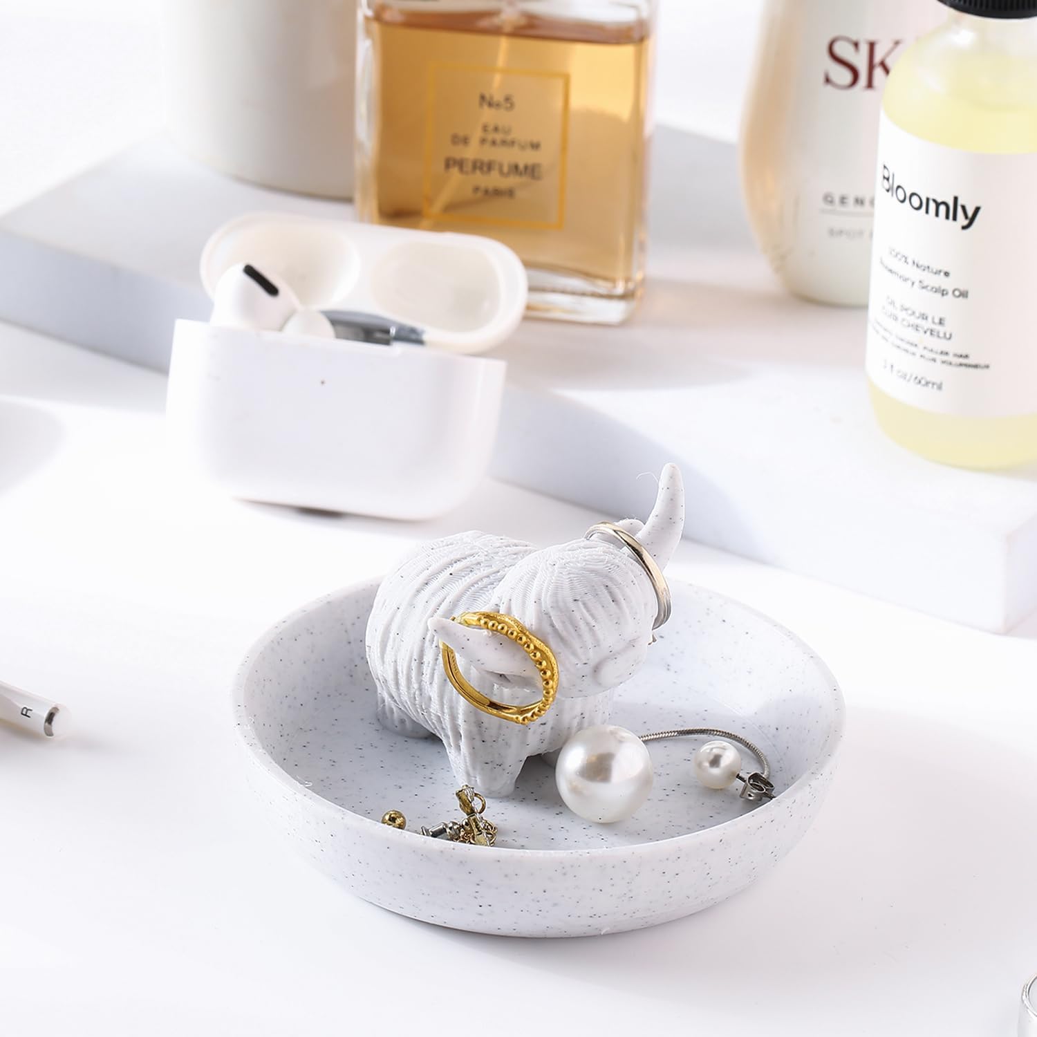 Awsaccy Highland Cow Ring Holder with Circular Dish, 3D Printed Plastic Farmhouse & Bohemian Style Cute Unique Women Gifts Stuff Ring Jewelry Plate Organizer for Bathroom Office Home Room Desk Decor - Image 6