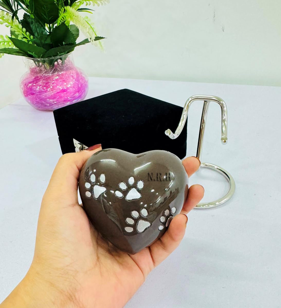 Urna con diseño de Huellas de Mascotas – Mini urna de cremación de corazón con Soporte y Caja Premium – Honra a tu ser Querido con urna en Forma de corazón Adultos