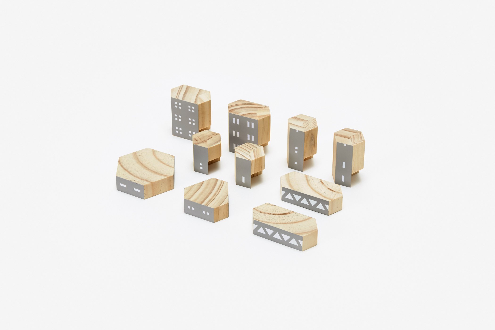 Areaware BLOCKITECTURE - drewniane klocki budowlane | James Paulius/brutalism
