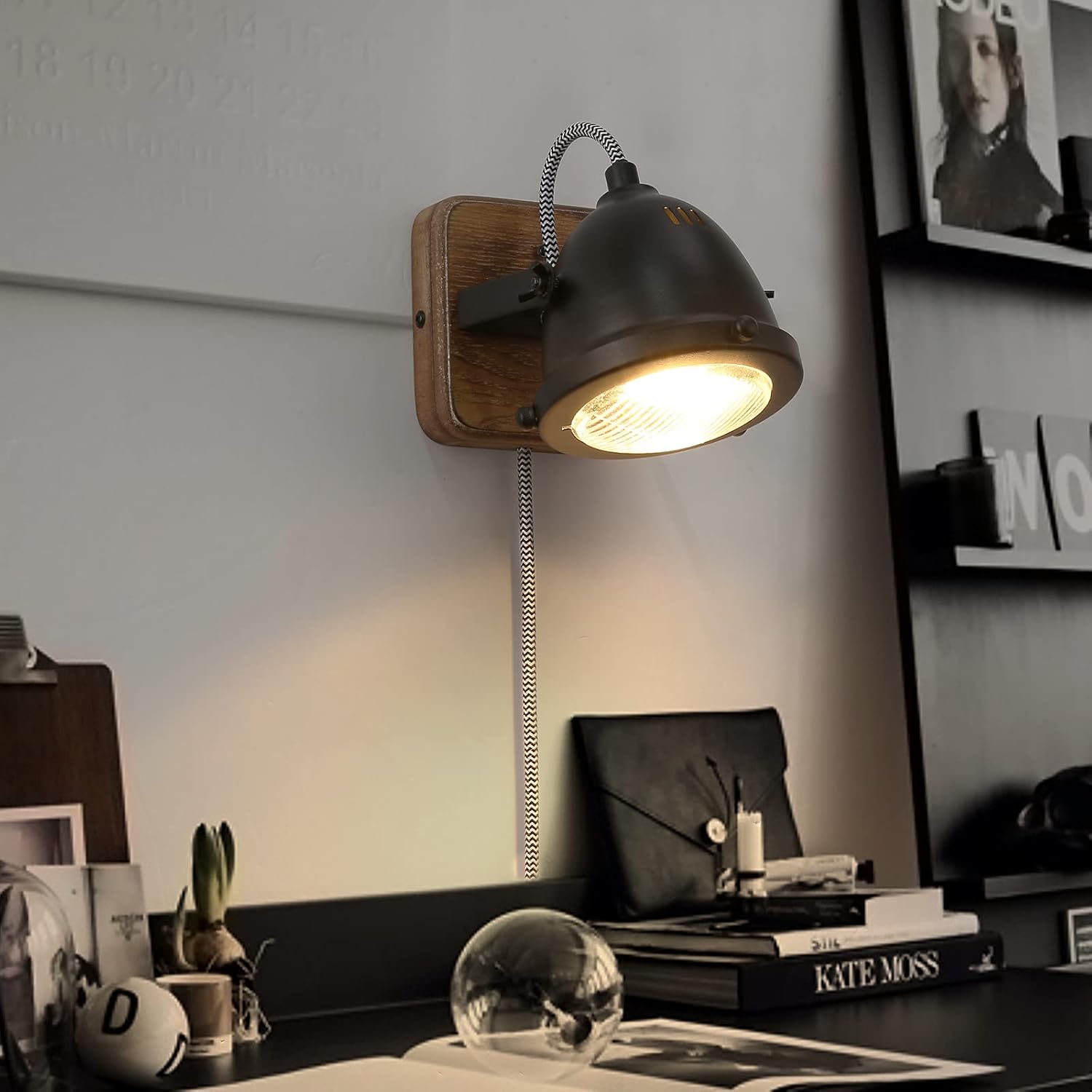 Fеаturеd Prоduсt Industrial Black Plug in Cord Wall Sconce, Vintage Rotatable LED Indoor Wall Lamp with Wood Base - Adjustable Shade Rustic Wall Mounted Lights for Bedroom, Living Room,Porch(Black, GU10 Bulb Included)